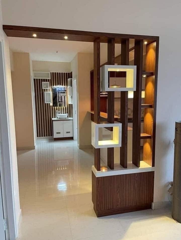 Entrance Paneling and Display 4/17