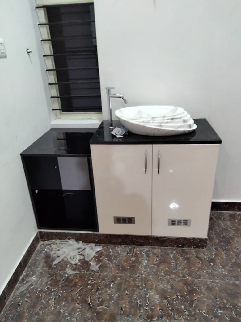 Hand Wash unit 8/9