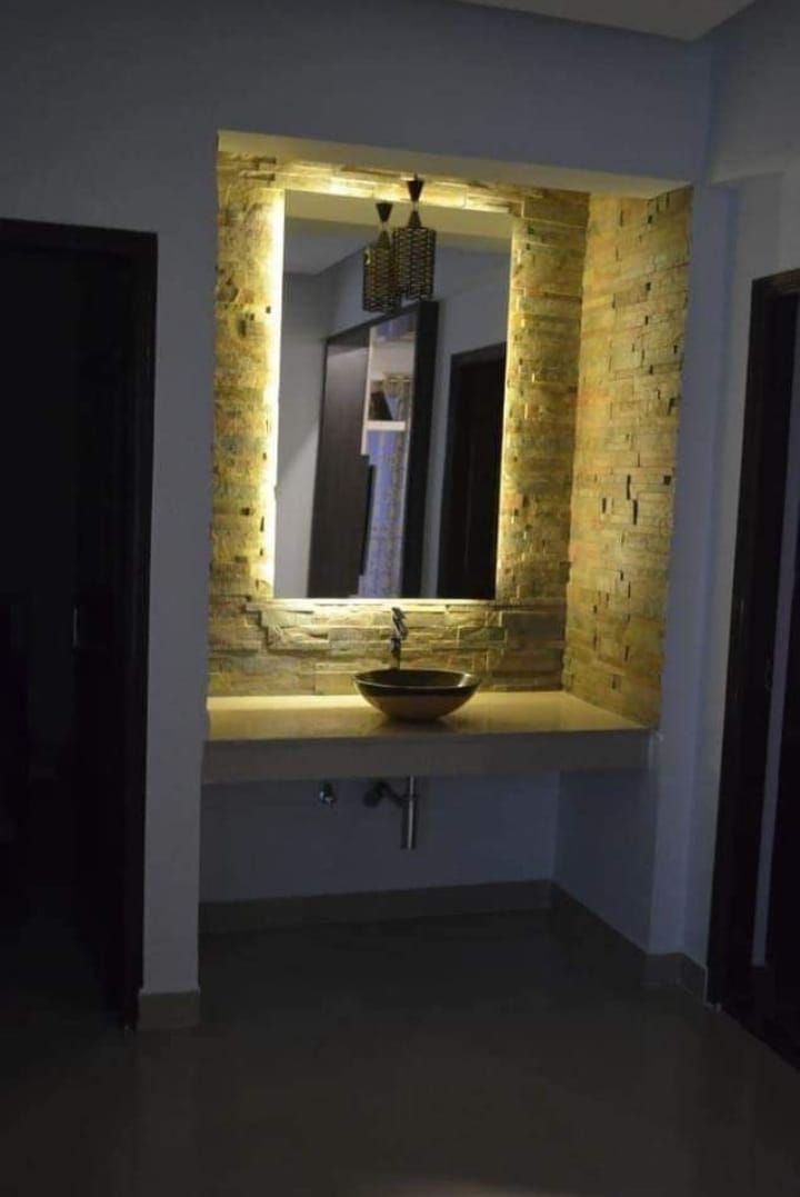 Hand Wash and Mirror Unit 5/13