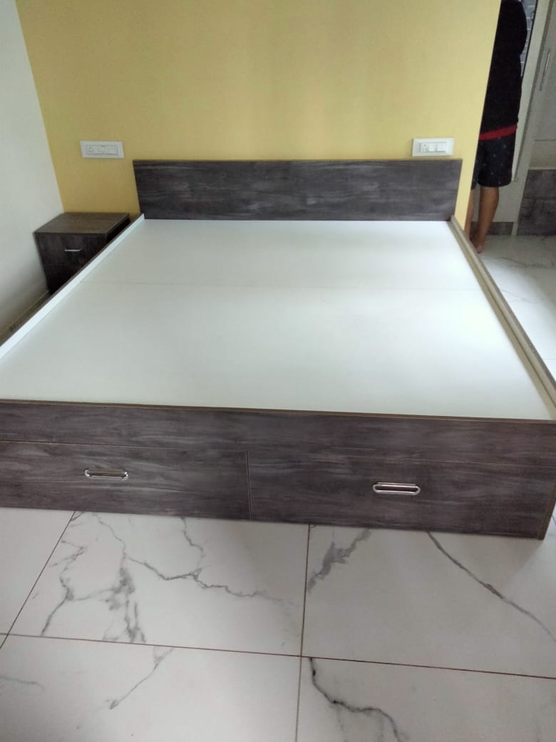 King size Storage cot 10/14