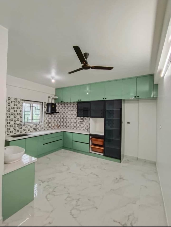 Luxury Modular Kitchen Cabinets 17/20