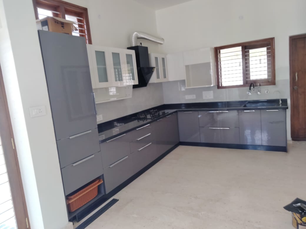 Luxury Modular Kitchen Cabinets 18/20
