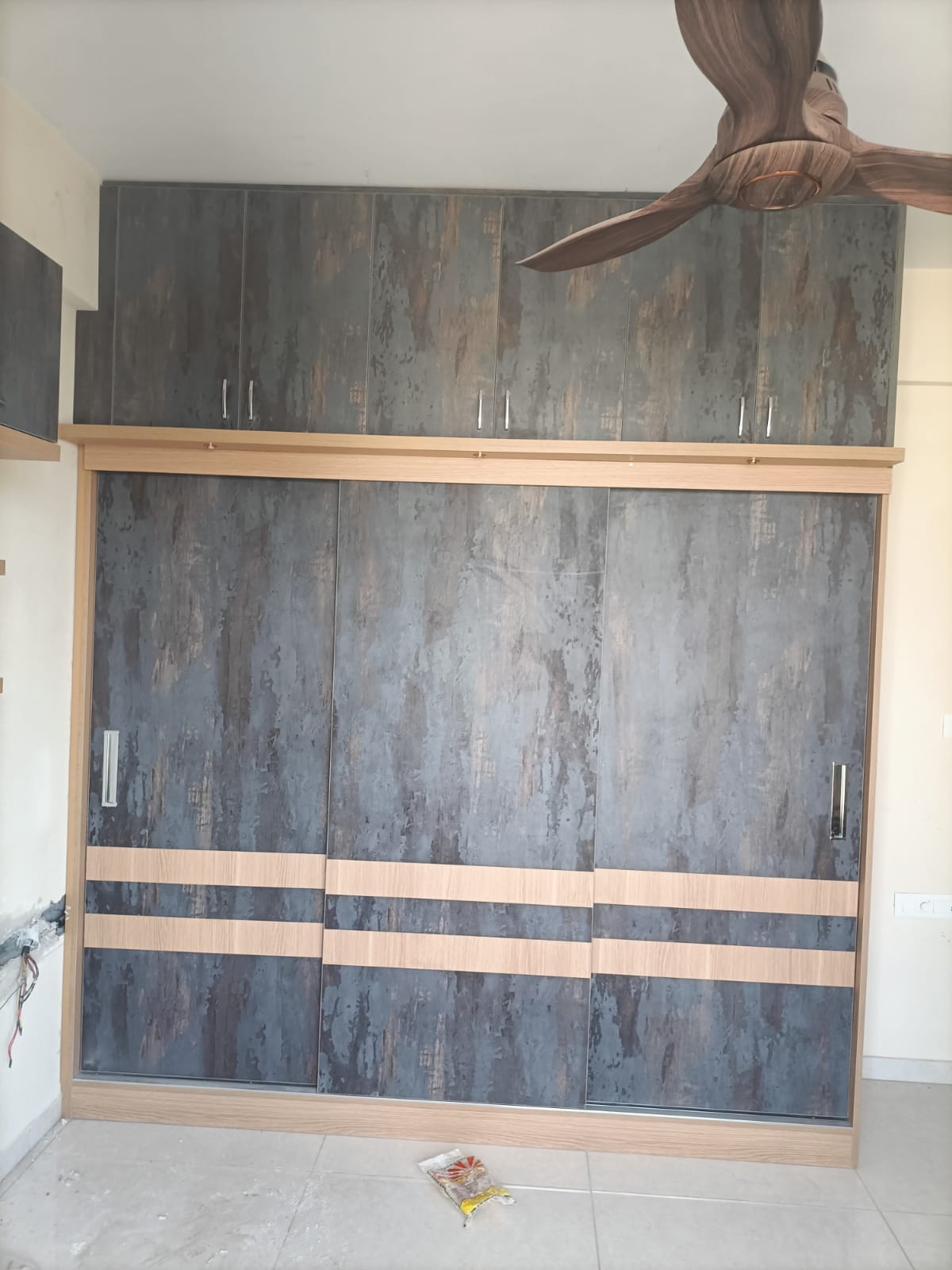 Sliding Doors wardrobe 13/14
